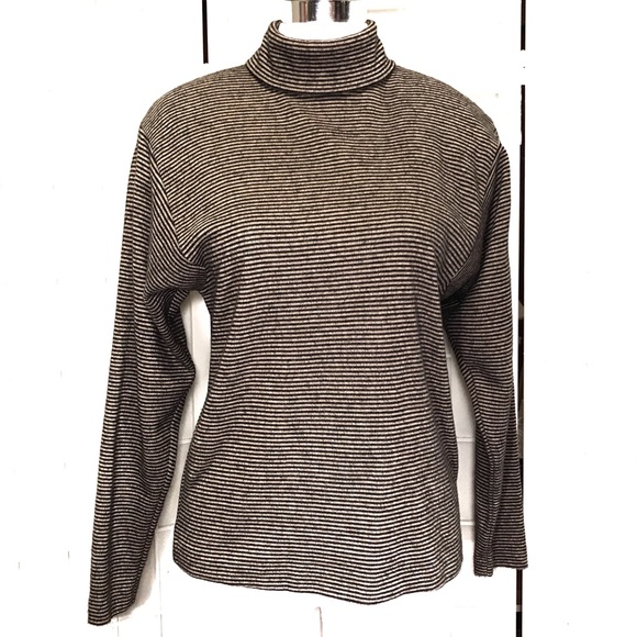 Soft Neutral Knit Classic Turtleneck - Picture 4 of 10